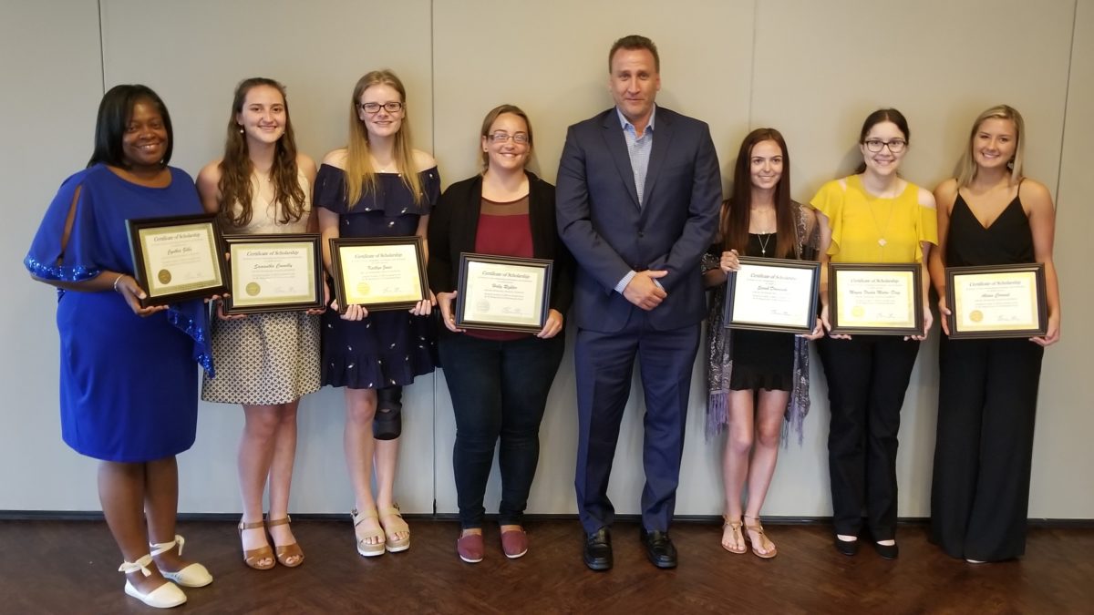 The 2019 Irv R. String Local 152 Scholarship Fund Winners with President Brian String
