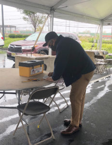 A member voting, 10/12/2020