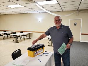 A member casting his vote at the ShopRite Meat ratification meeting.